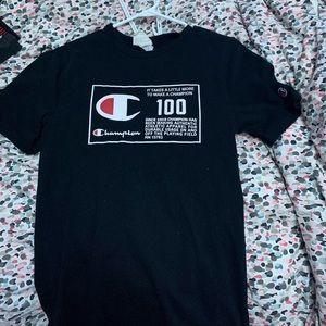 Men’s small champion shirt
